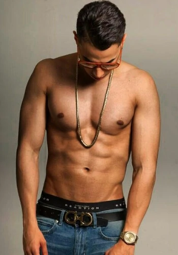 Brytiago shirtless - abs