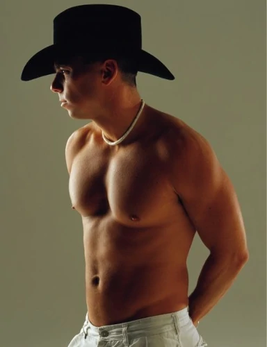 Kenny Chesney abs